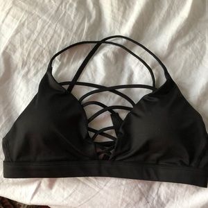 Black sports bra